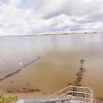 Pomerania Kleine Urlaubsoase Blue Bay Bei Ruegen *