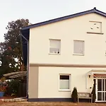 Pomerania Kleine Urlaubsoase Blue Bay Bei Ruegen Reinberg